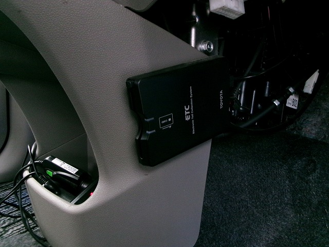ピクシスエポック　4WD(リアシート)